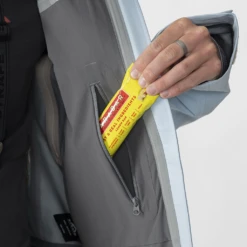 Bliss Jacket — Women's -Outdoor Sports Shop Strafe Bliss Jacket Powder Blue Mens 2024 Alt4