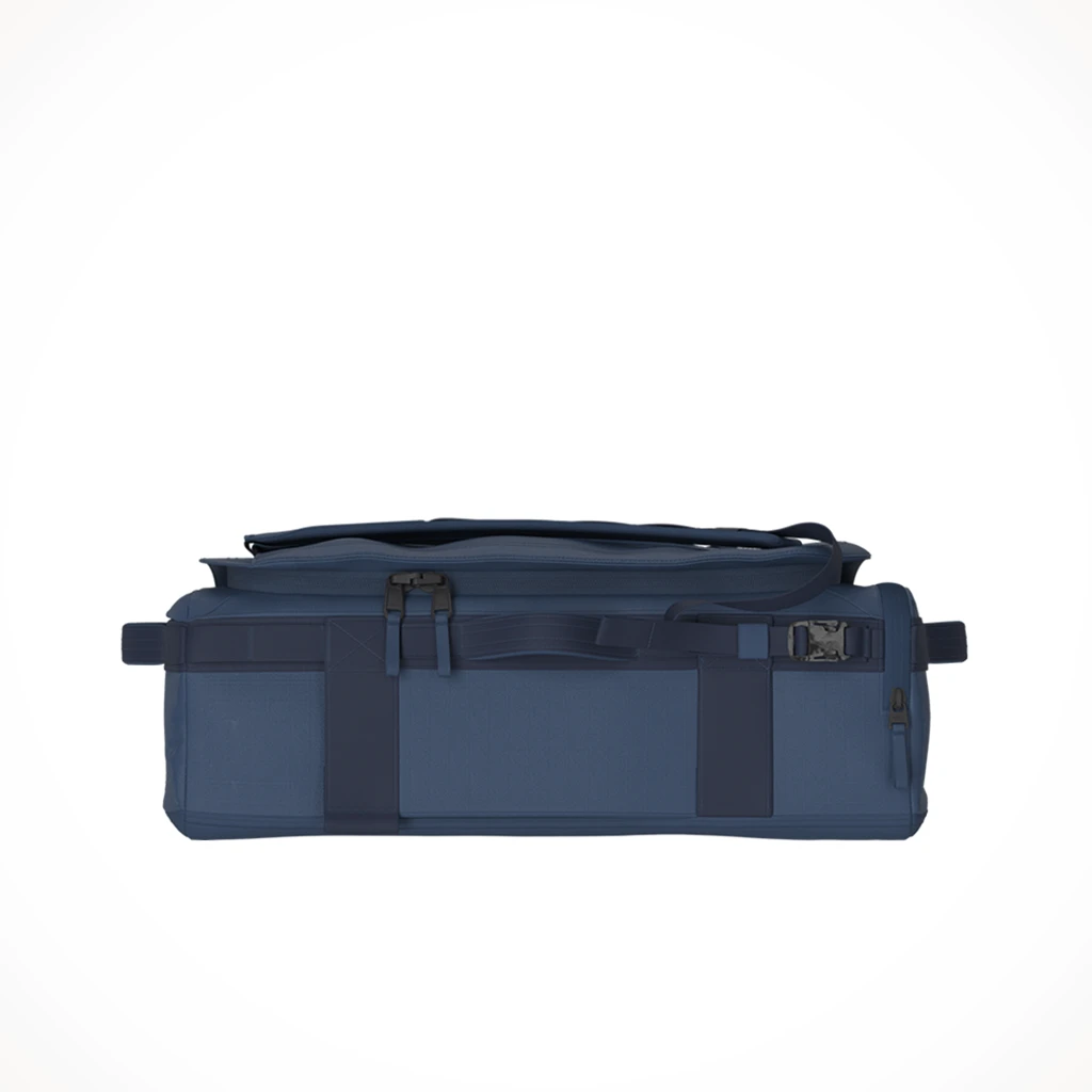 The North Face Base Camp Voyager Duffel 32L 7 The North Face Base Camp Voyager Duffel 32L - Image 7