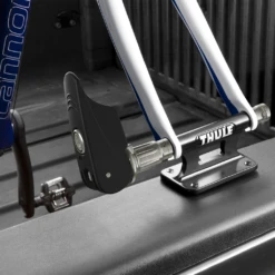 Thule Locking Low-Rider -Outdoor Sports Shop Thule Locking Low Rider Truck Bike Mount Black On Truck Up Close